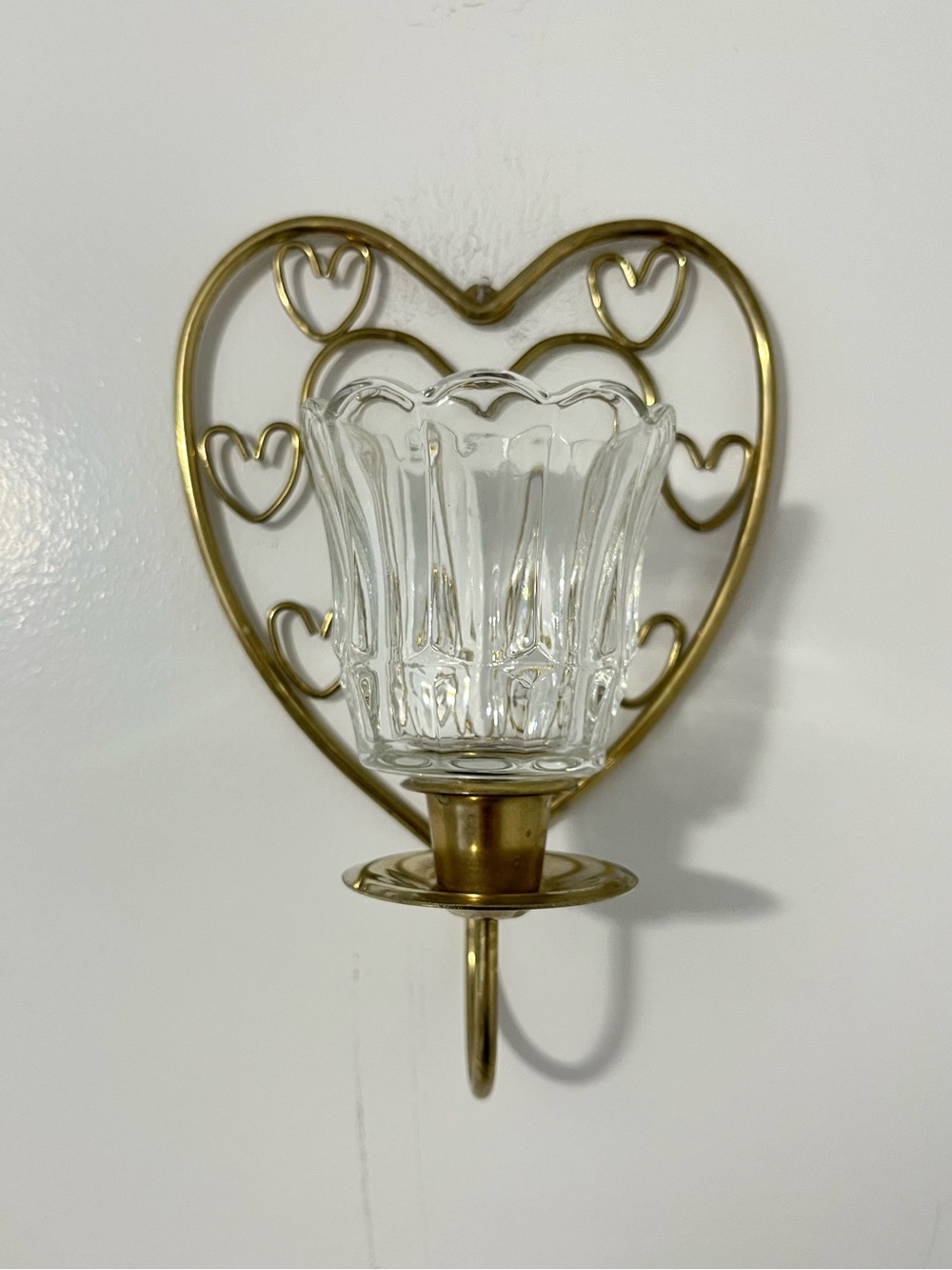 VTG Homco MCM Brass Tone Heart Candle Holder Wall Sconce w/ Votive Cup